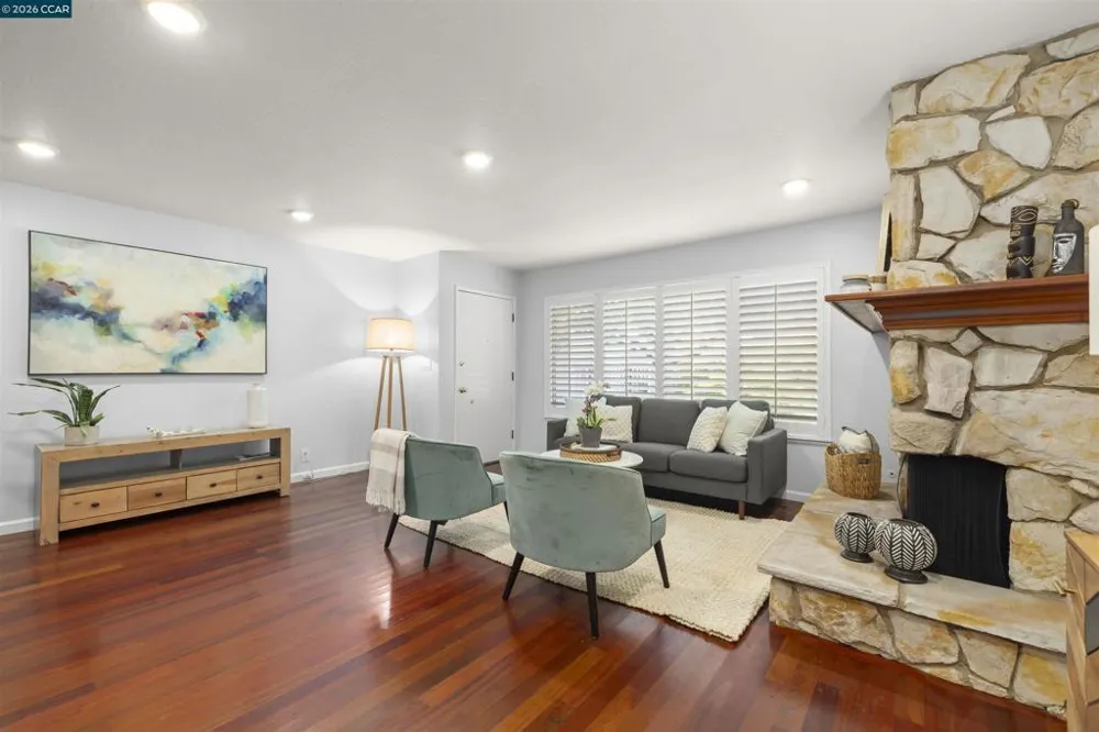 2135 Ascot Dr #13 Moraga, CA 94556