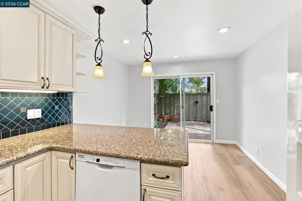2135 Ascot Dr #13 Moraga, CA 94556