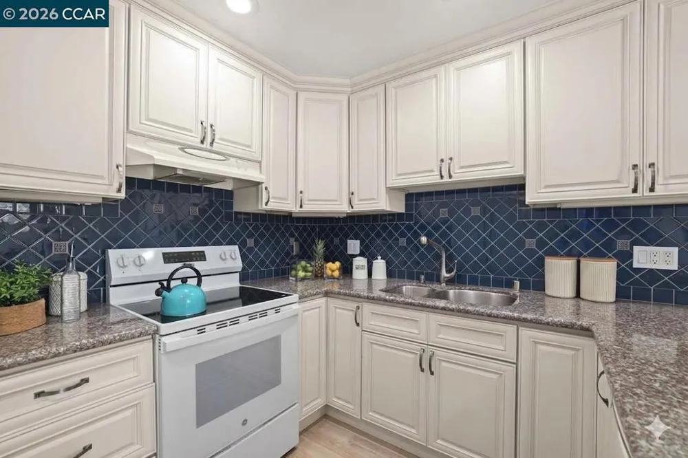 2135 Ascot Dr #13 Moraga, CA 94556