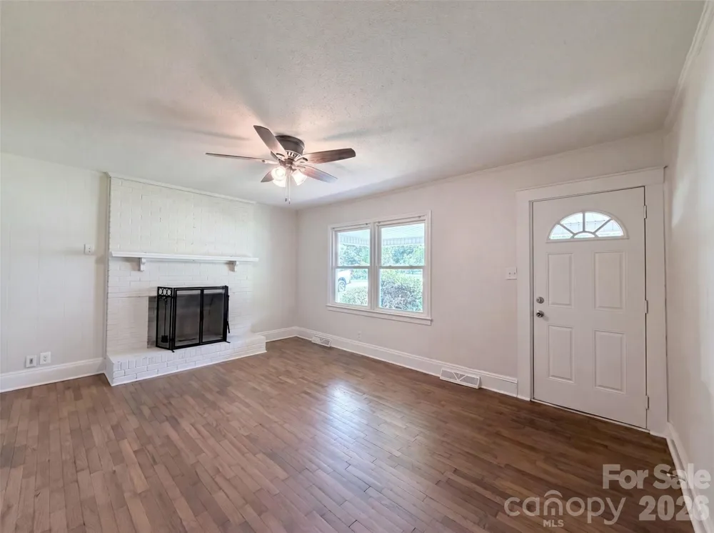 206 Lilly Street Cherryville, NC 28021