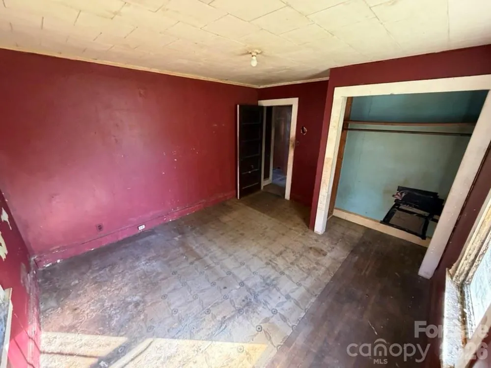 3370 Rocky Road Lenoir, NC 28645