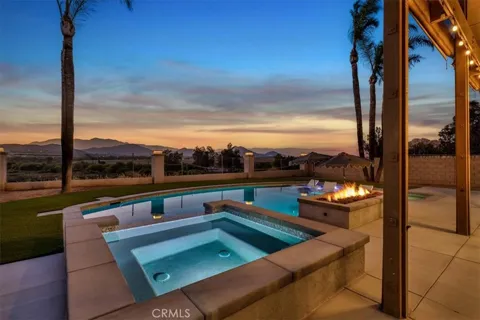 5813 Old Ranch