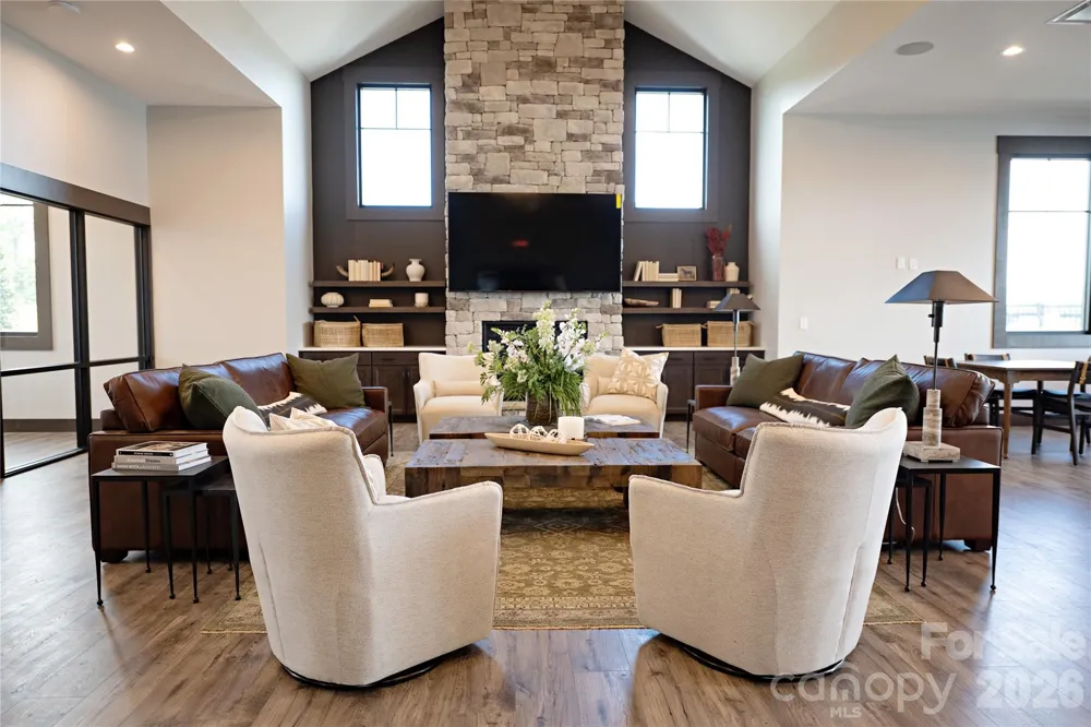 160 Piney Woods Road Fletcher, NC 28732
