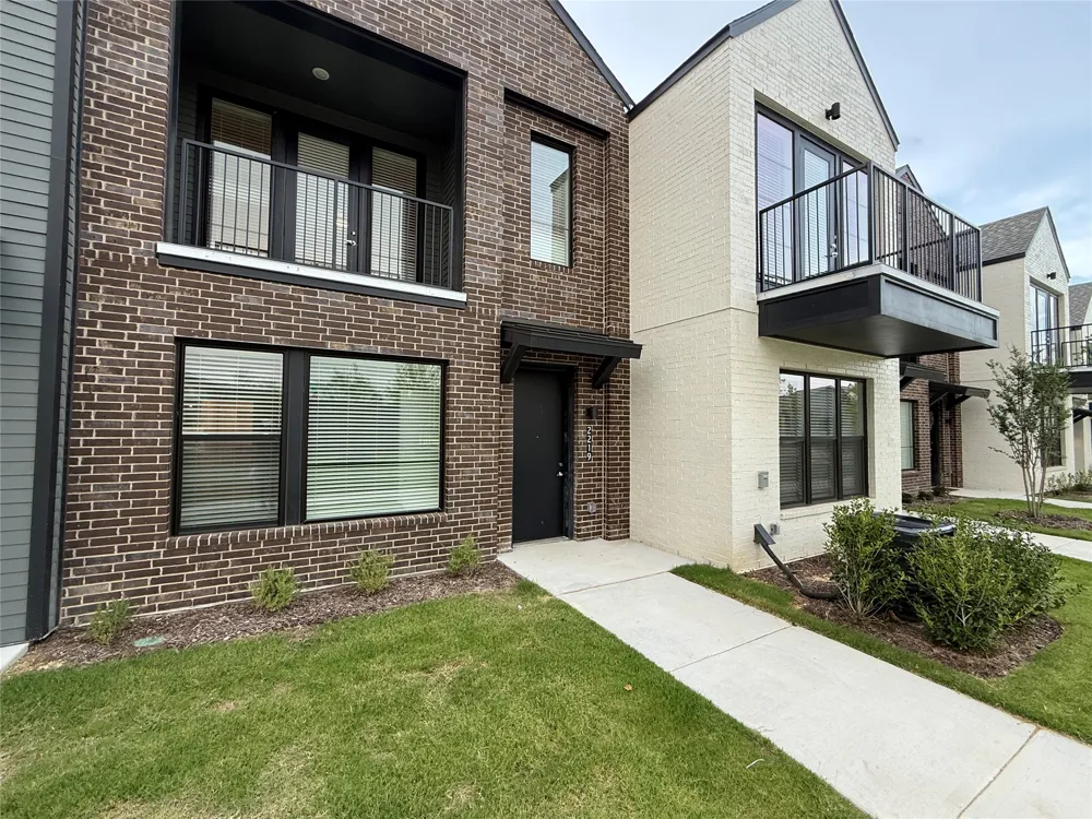 2219 Reserve Way #Bldg 17-2219 Mansfield, TX 76063