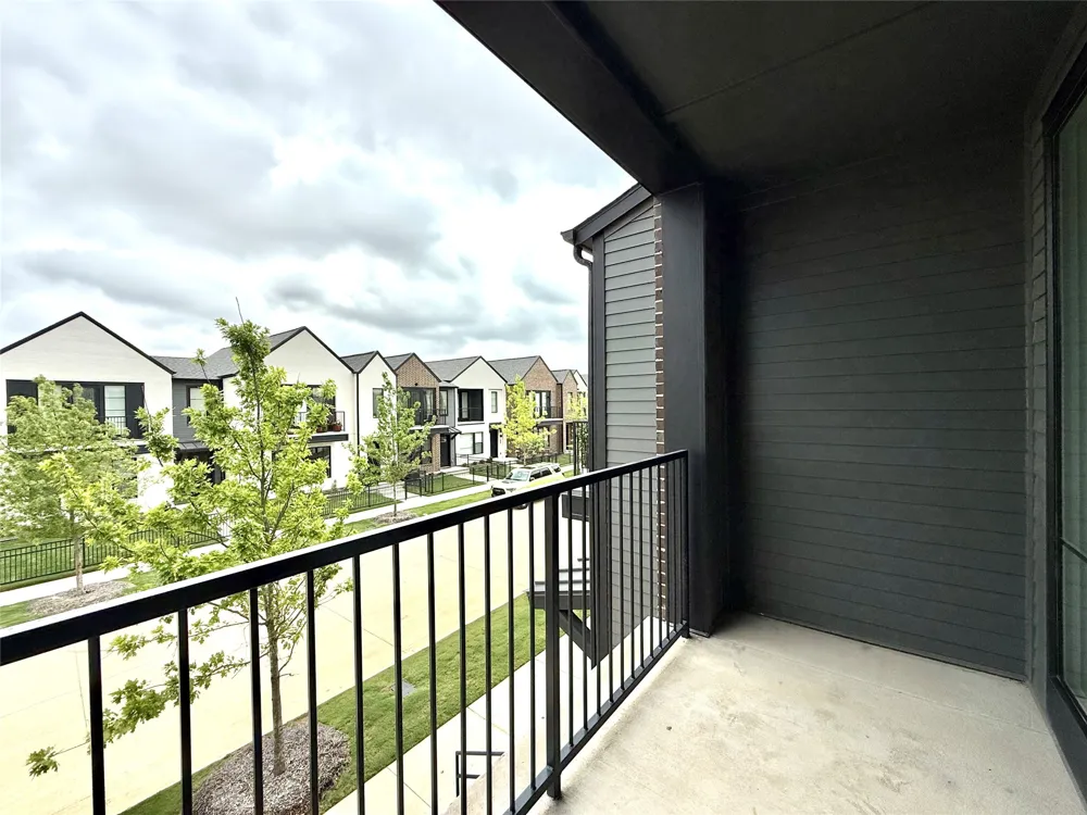 2219 Reserve Way #Bldg 17-2219 Mansfield, TX 76063