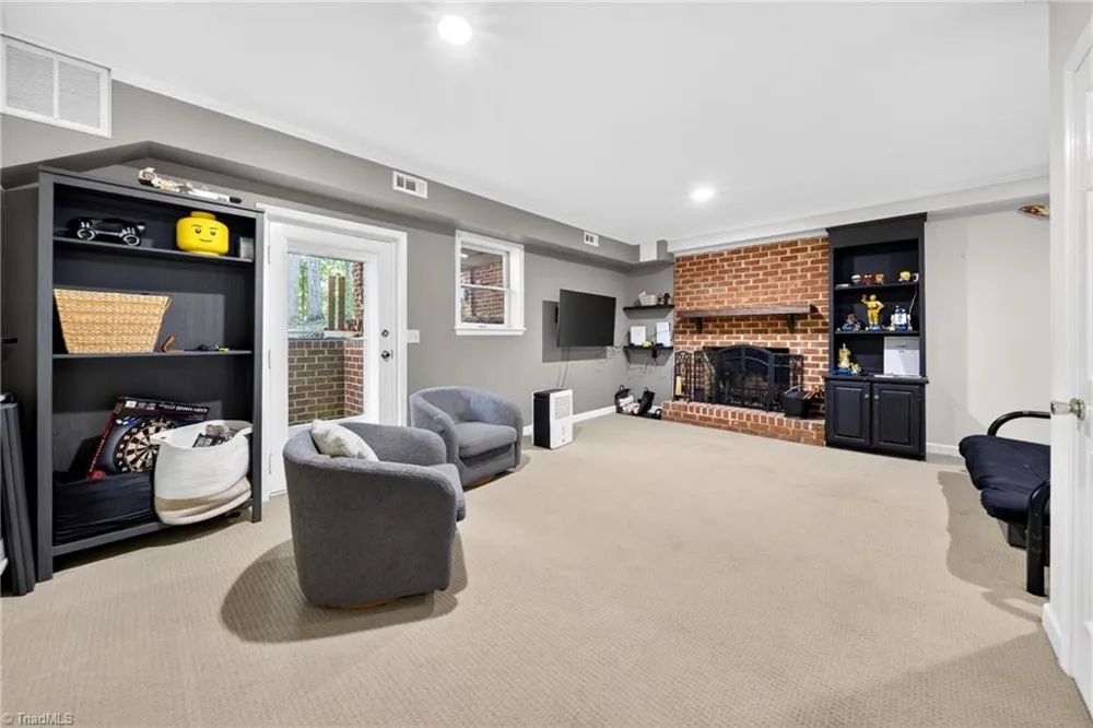 824 Cedar Creek Drive Asheboro, NC 27205