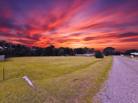 271 County Road 4443