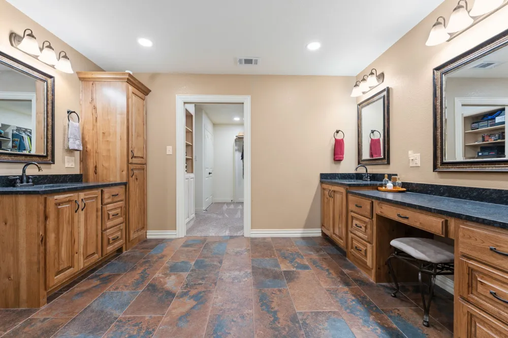 8910 Fm 779 Alba, TX 75410