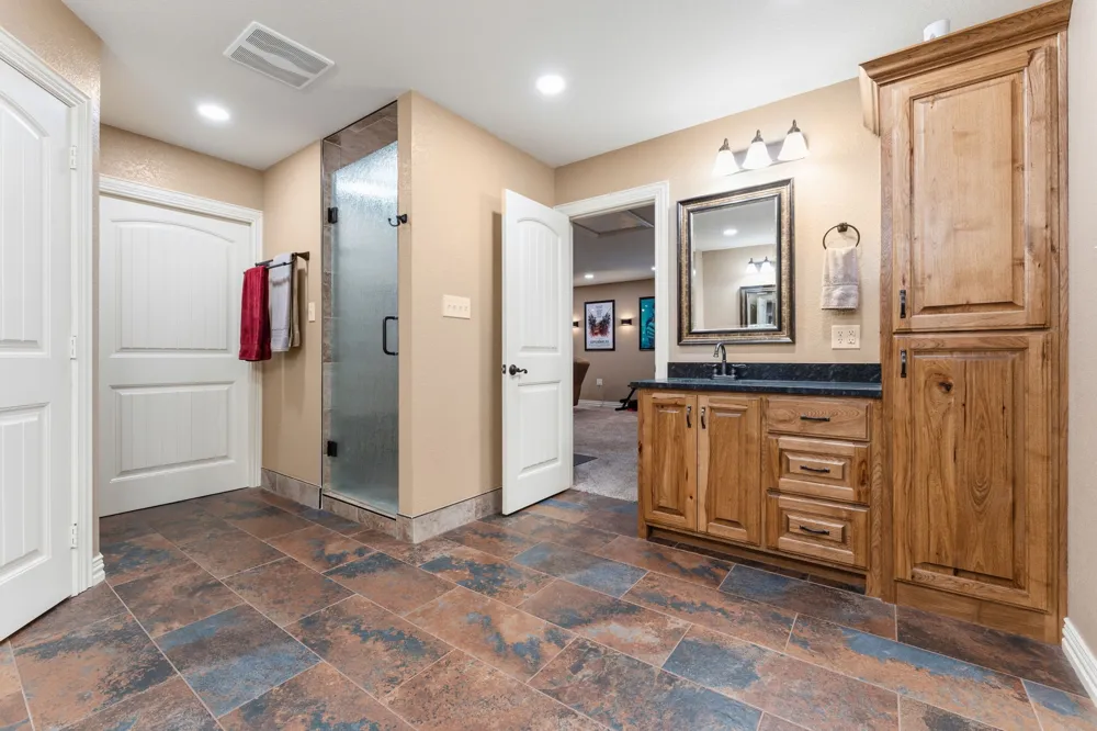 8910 Fm 779 Alba, TX 75410