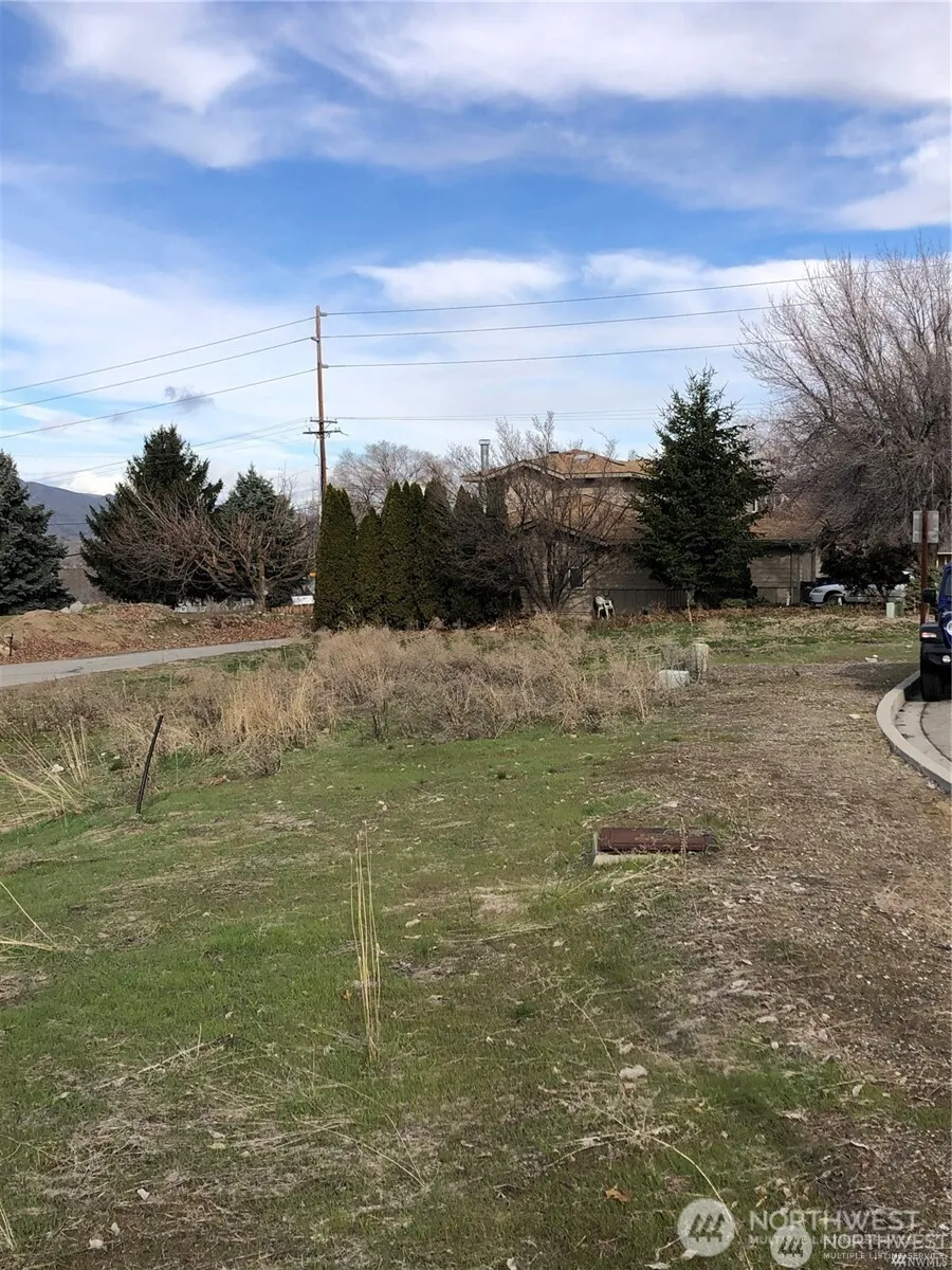 1084 Corum Circle East Wenatchee, WA 98802
