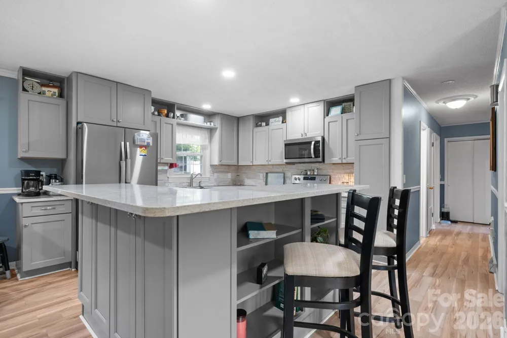 35 Glendale Drive Spruce Pine, NC 28777