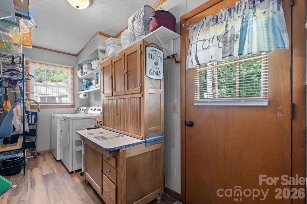 35 Glendale Drive Spruce Pine, NC 28777
