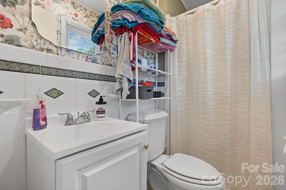35 Glendale Drive Spruce Pine, NC 28777