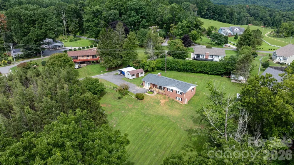 35 Glendale Drive Spruce Pine, NC 28777