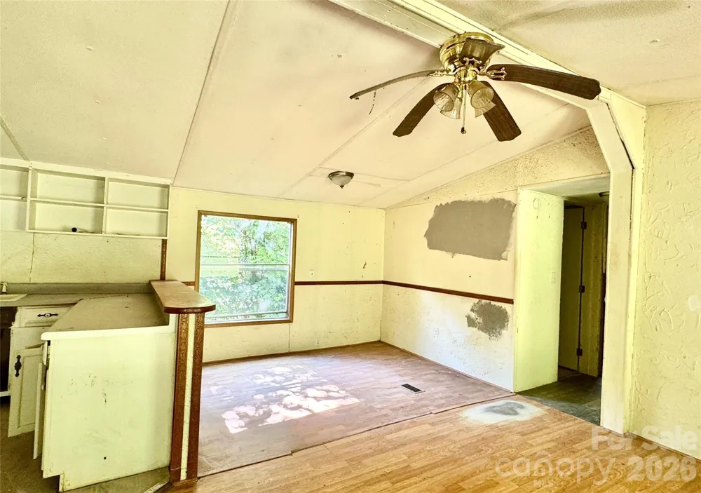 8 White Oak Drive Leicester, NC 28748