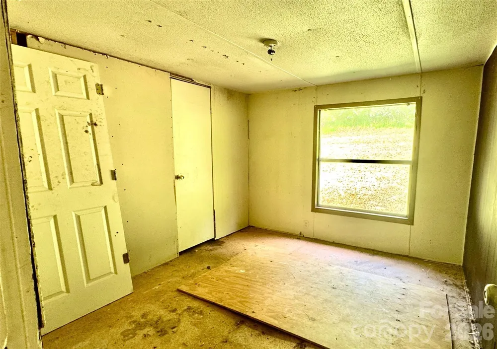 8 White Oak Drive Leicester, NC 28748