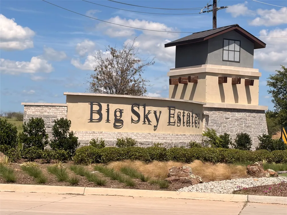 13616 Musselshell Drive Ponder, TX 76259