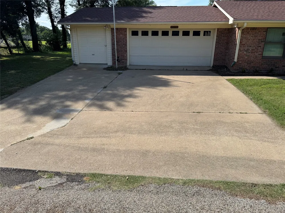10725 Legg Drive Kemp, TX 75143