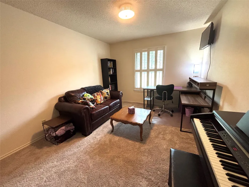10725 Legg Drive Kemp, TX 75143