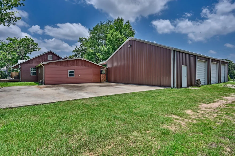 333 Walnut Street New Ulm, TX 78950