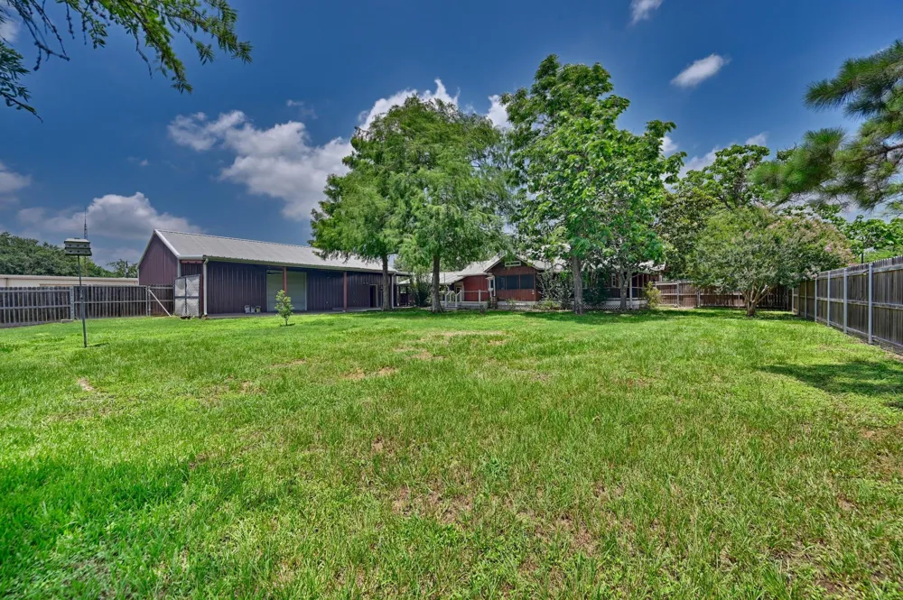 333 Walnut Street New Ulm, TX 78950