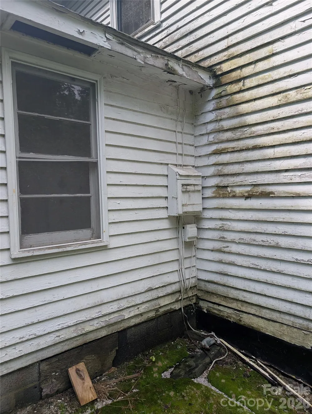 1327 NC 80 Highway Bakersville, NC 28705