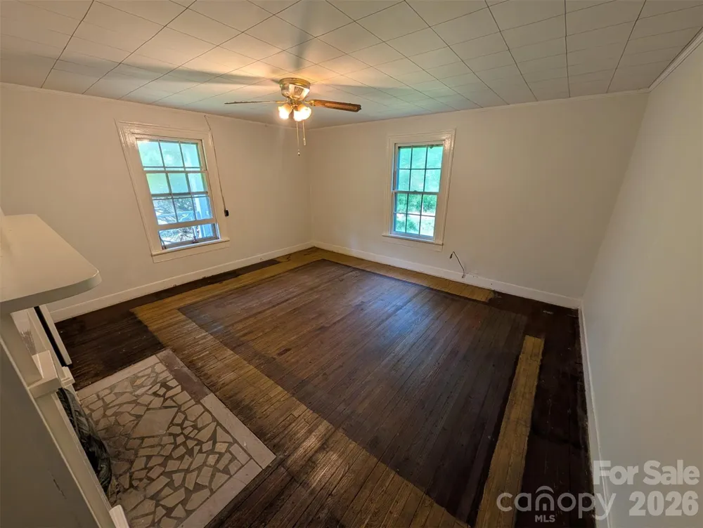 1327 NC 80 Highway Bakersville, NC 28705
