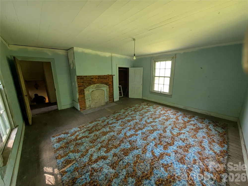 1327 NC 80 Highway Bakersville, NC 28705