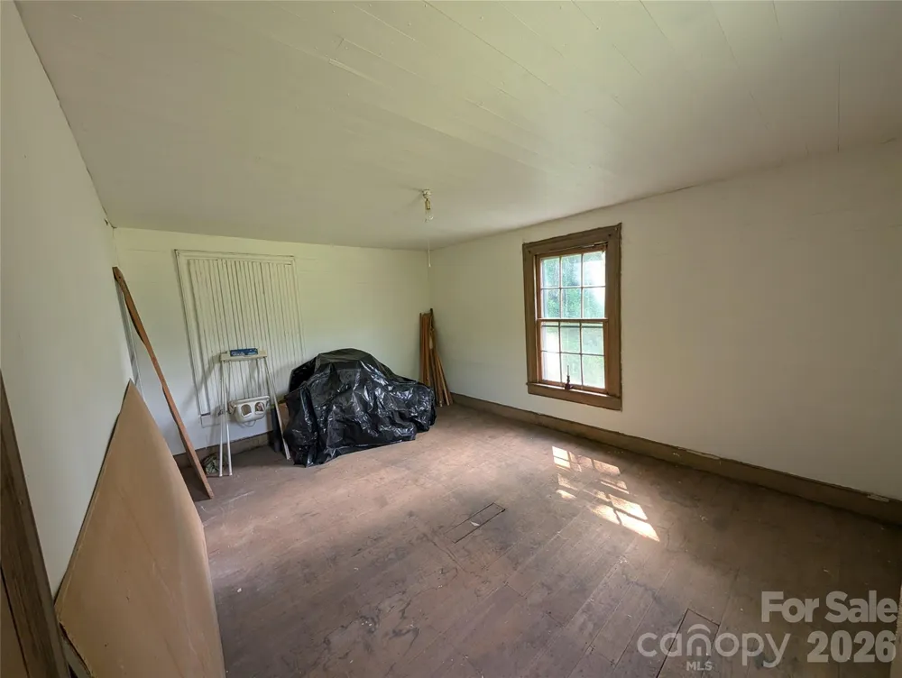 1327 NC 80 Highway Bakersville, NC 28705