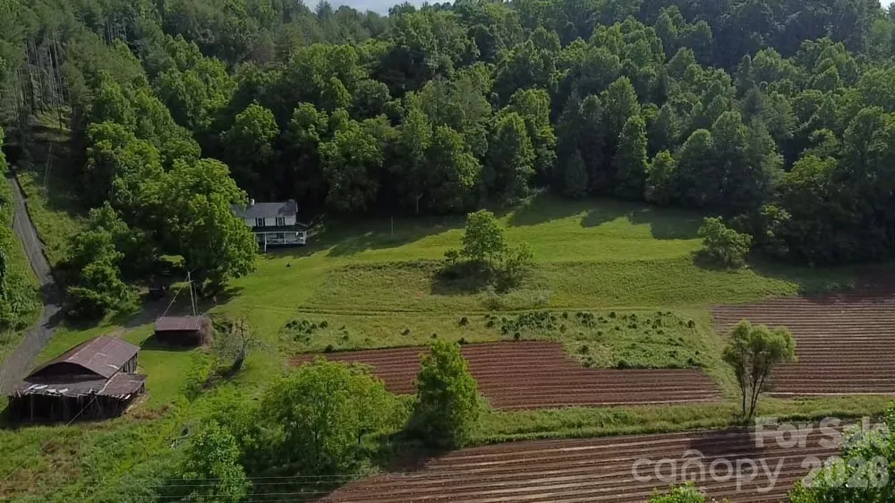 1327 NC 80 Highway Bakersville, NC 28705