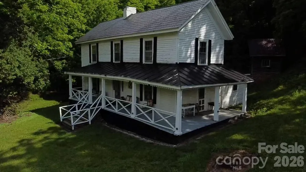 1327 NC 80 Highway Bakersville, NC 28705