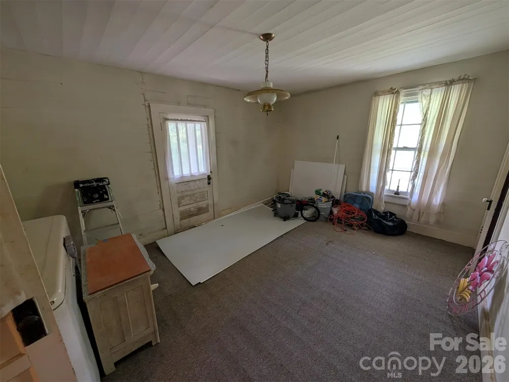 1327 NC 80 Highway Bakersville, NC 28705