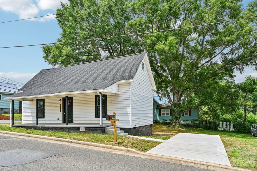 748 Efird Street Albemarle, NC 28001