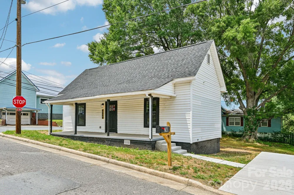 748 Efird Street Albemarle, NC 28001