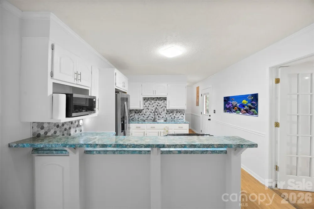 611 W Lewis Street Dallas, NC 28034