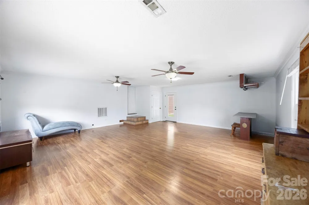 611 W Lewis Street Dallas, NC 28034