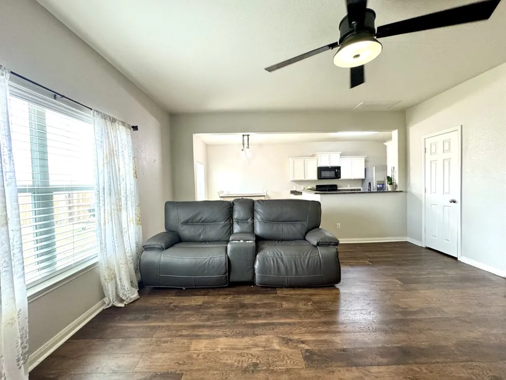 1100 Port Way Crowley, TX 76036