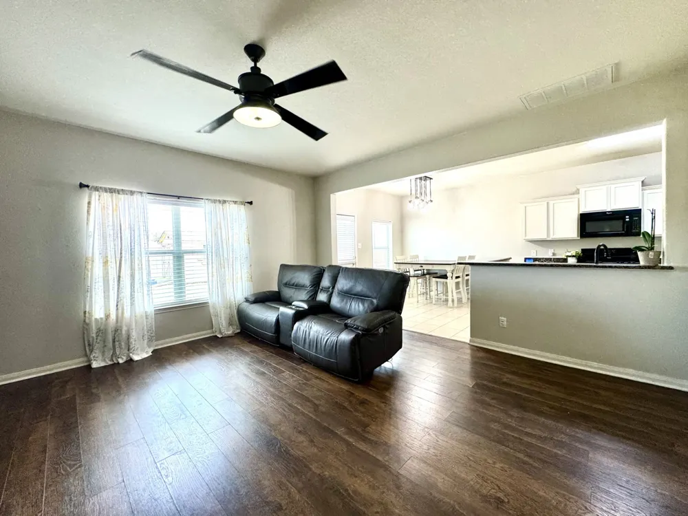 1100 Port Way Crowley, TX 76036