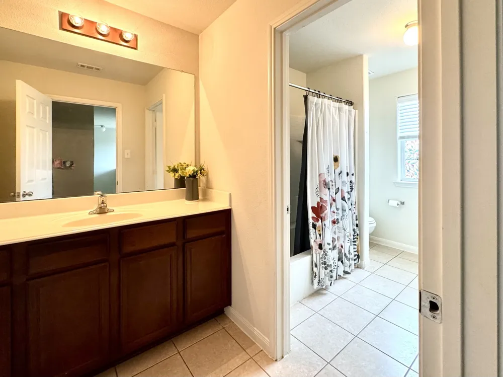 1100 Port Way Crowley, TX 76036