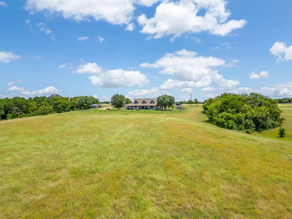 11533 Fm 2258 Grandview, TX 76050