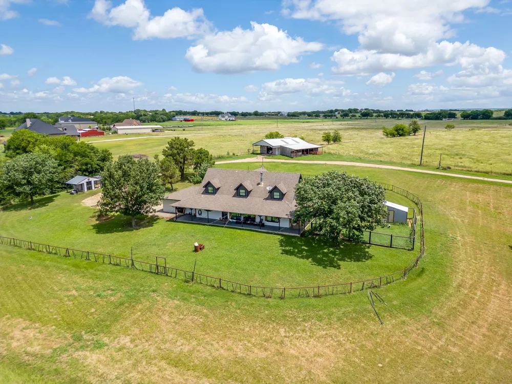 11533 Fm 2258 Grandview, TX 76050