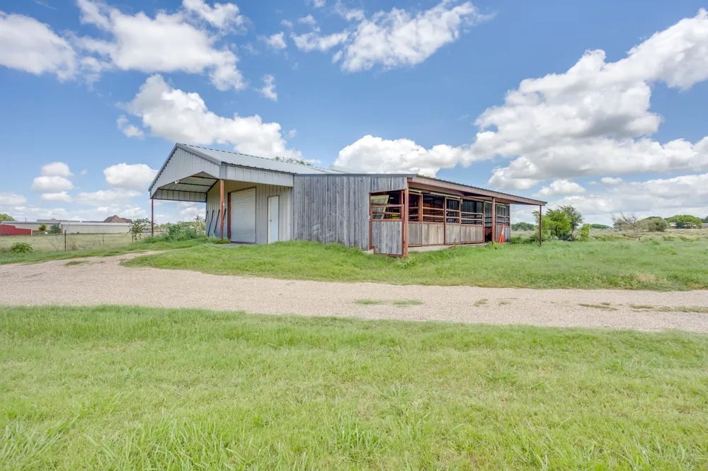 11533 Fm 2258 Grandview, TX 76050