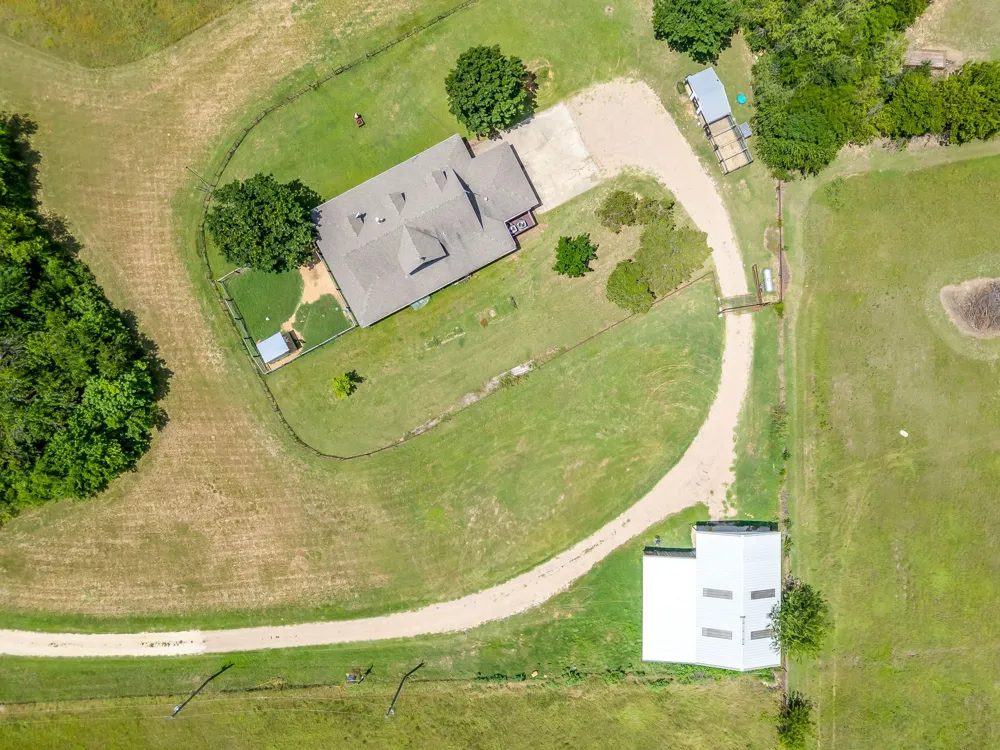 11533 Fm 2258 Grandview, TX 76050