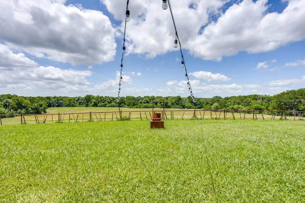 11533 Fm 2258 Grandview, TX 76050