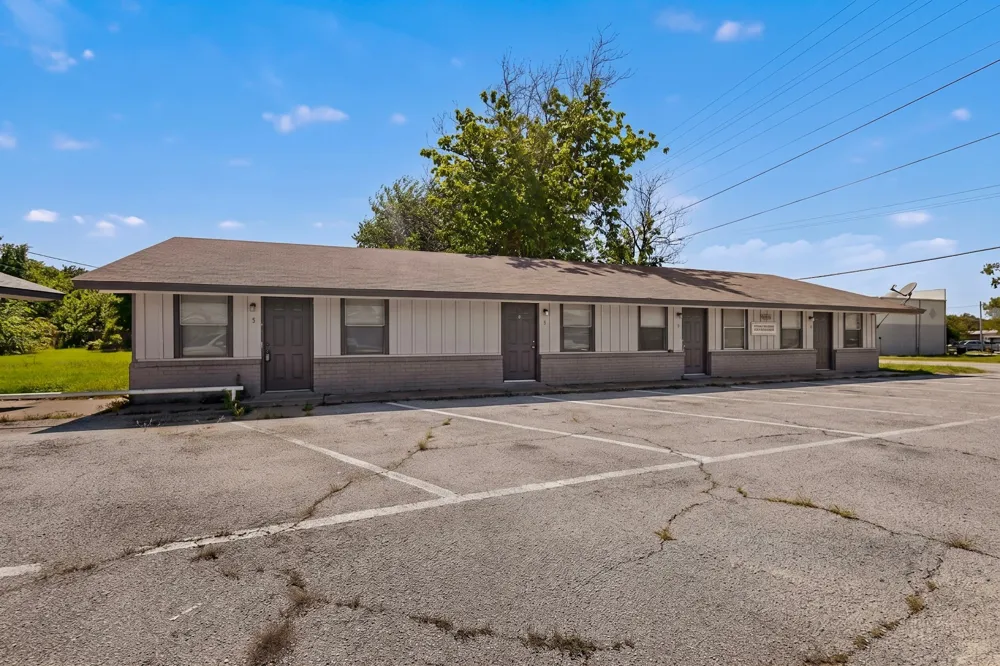 1585 Mill Street Lewisville, TX 75057