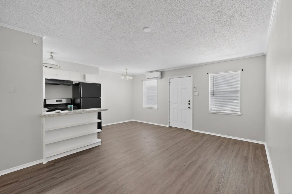 1585 Mill Street Lewisville, TX 75057
