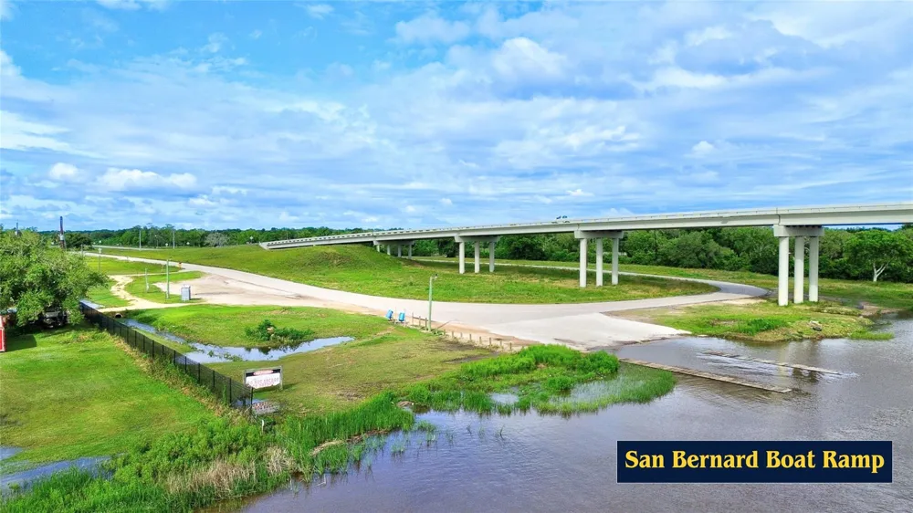 4454 Recreation Drive Brazoria, TX 77422