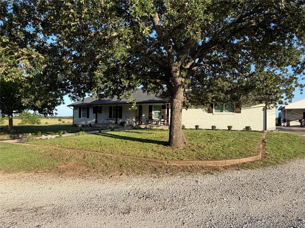 1306 Mcdaniel Street Callisburg, TX 76240
