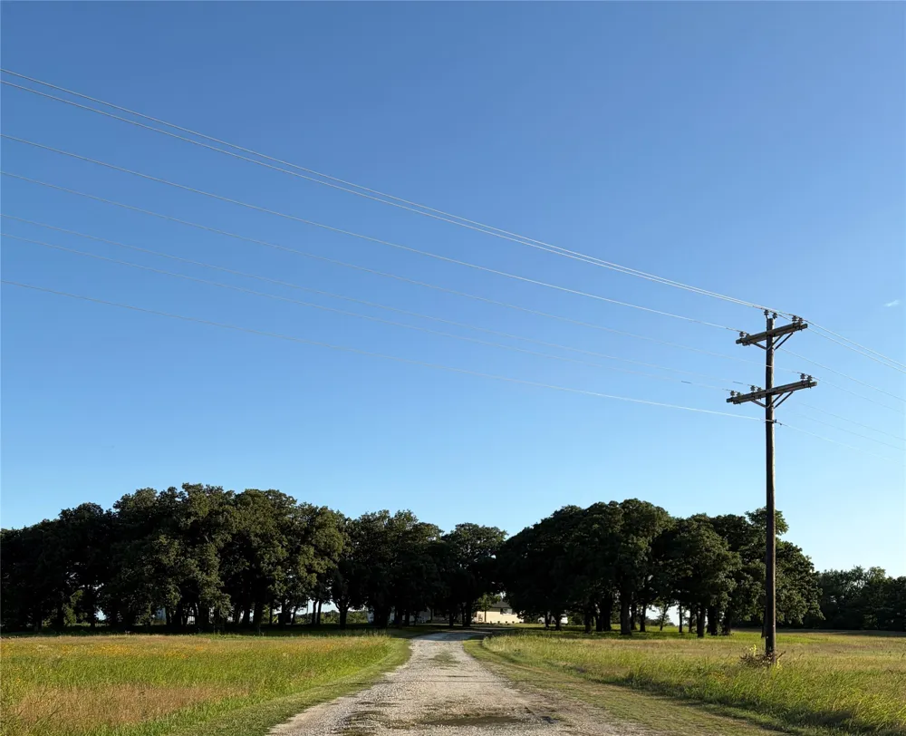 1306 Mcdaniel Street Callisburg, TX 76240