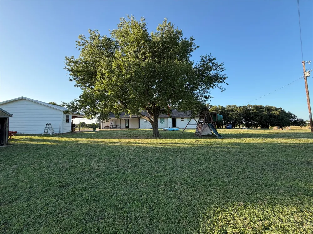 1306 Mcdaniel Street Callisburg, TX 76240